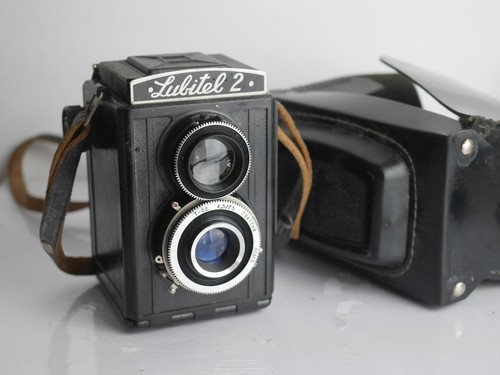 Lubitel tlr twin lens reflex - lens,