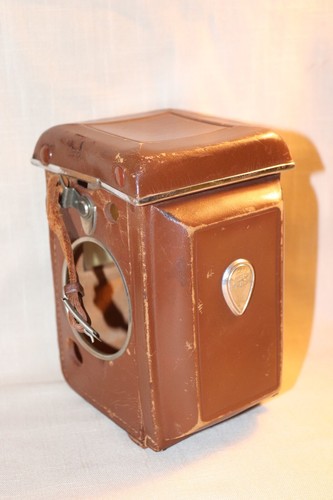 Vtg aires tlr leather camera - leather,