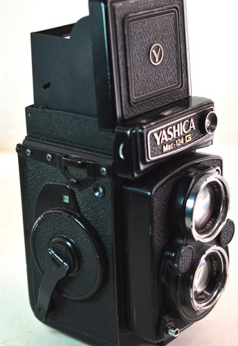 Vintage yashica mat 124g - vintage,