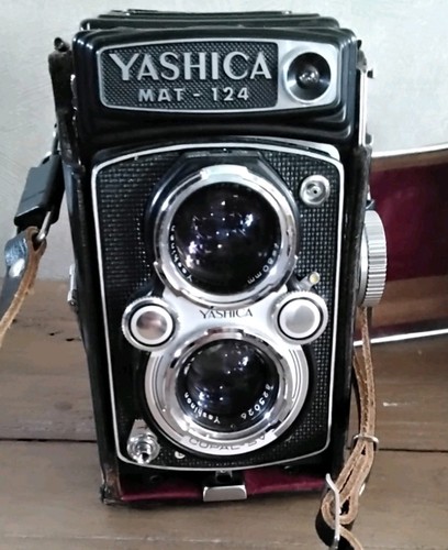 Vintage 1960s yashica mat 124g - 1960s,