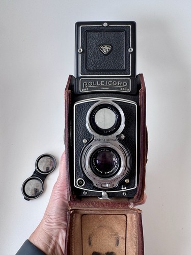 Rolleicord medium format - medium,