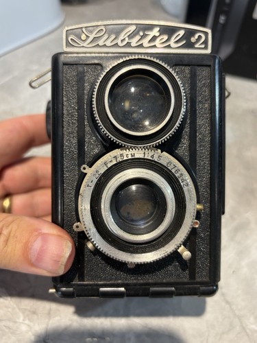 Lubitel tlr medium format - 2,
